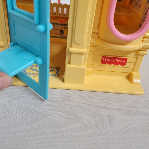 Vintage 1995 Fisher-Price Playset Shop Toy Town Pet Store - Picture 3 of 13